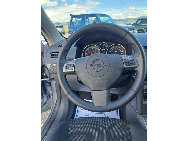 Opel Astra 1, 9 cdti GTC - автомобили, коли, обяви за нови и употребявани 11