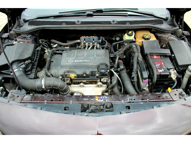 Opel Astra COSMO 1.4 TURBO BiFUEL /ЛИЗИНГ - автомобили, коли, обяви за нови и употребявани 6