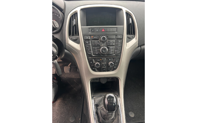 Opel Astra 1.7CDTI NAVI EURO 5 - автомобили, коли, обяви за нови и употребявани 10