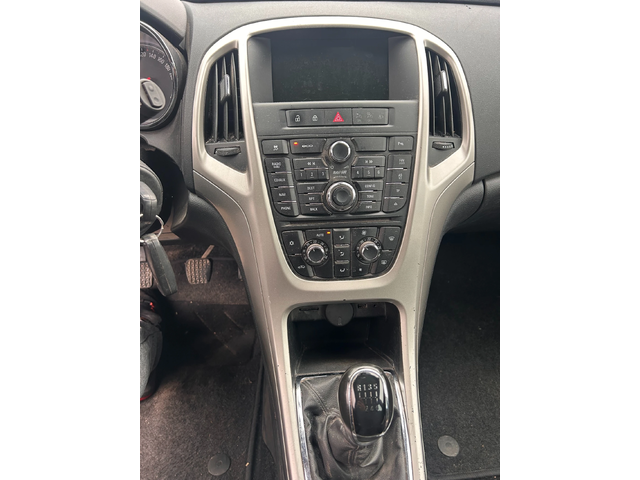 Opel Astra 1.7CDTI NAVI EURO 5 - автомобили, коли, обяви за нови и употребявани 10