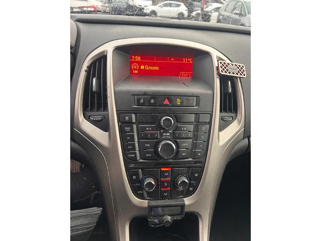 Opel Astra 1.4i EURO 5 - автомобили, коли, обяви за нови и употребявани 11