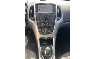 Opel Astra 1.3CDTI NAVI EURO 5 - автомобили, коли, обяви за нови и употребявани 10