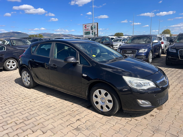 Opel Astra 1.3CDTI NAVI EURO 5 - автомобили, коли, обяви за нови и употребявани 3