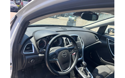 Opel Astra 1.4i NAVI EURO 5 - автомобили, коли, обяви за нови и употребявани 10