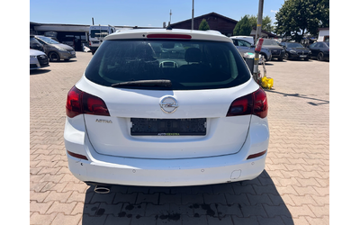 Opel Astra 1.4i NAVI EURO 5 - автомобили, коли, обяви за нови и употребявани 6
