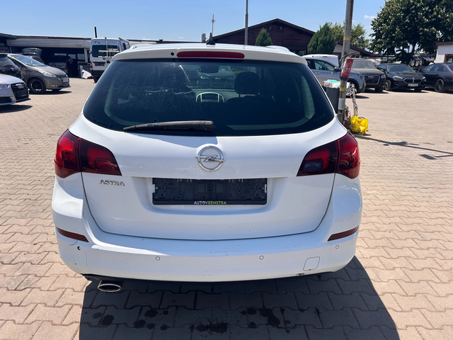 Opel Astra 1.4i NAVI EURO 5 - автомобили, коли, обяви за нови и употребявани 6