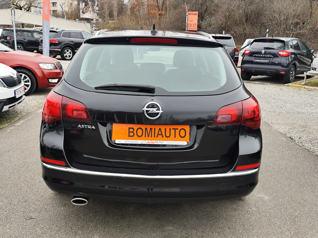 Opel Astra 1.4i* Turbo ГАЗ* ОБСЛУЖЕНА !!* LED* NAVI* EURO6B* - автомобили, коли, обяви за нови и употребявани 4