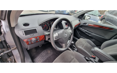 Opel Astra 1.7 CDTI 101 k.c ITALIA - автомобили, коли, обяви за нови и употребявани 8