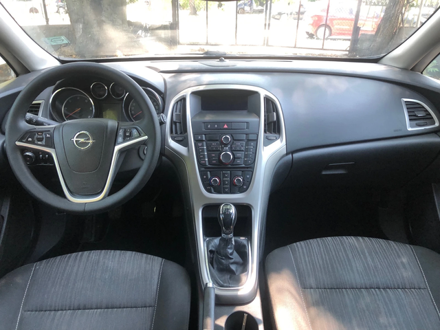 Opel Astra 1.7 CDTI - автомобили, коли, обяви за нови и употребявани 10