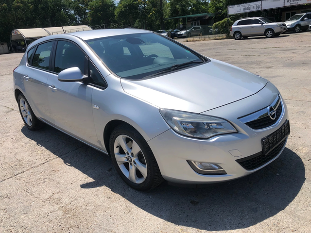 Opel Astra 1.7 CDTI - автомобили, коли, обяви за нови и употребявани 1