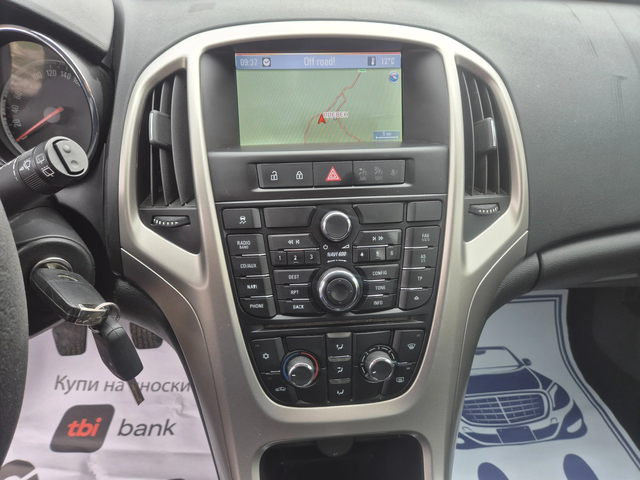 Opel Astra 1.7D, 110K.NAVI - автомобили, коли, обяви за нови и употребявани 13