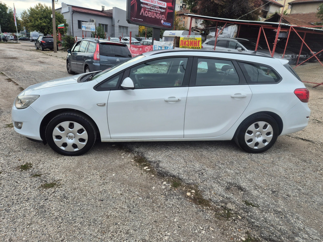 Opel Astra 1.7D, 110K.NAVI - автомобили, коли, обяви за нови и употребявани 7