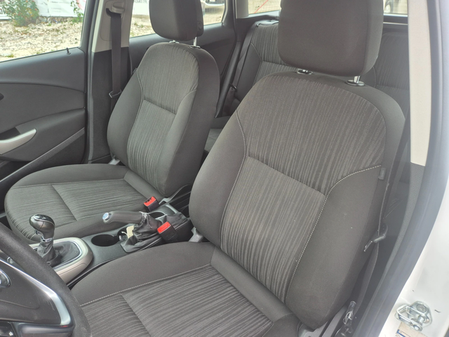 Opel Astra 1.7D, 110K.NAVI - автомобили, коли, обяви за нови и употребявани 9