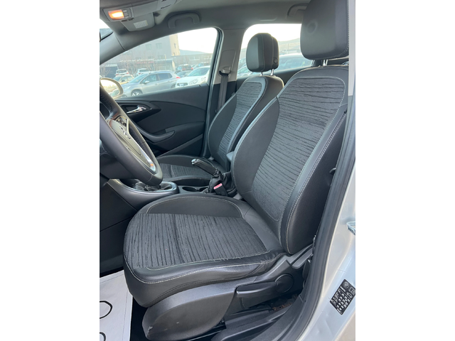 Opel Astra 1.6cdti - автомобили, коли, обяви за нови и употребявани 10