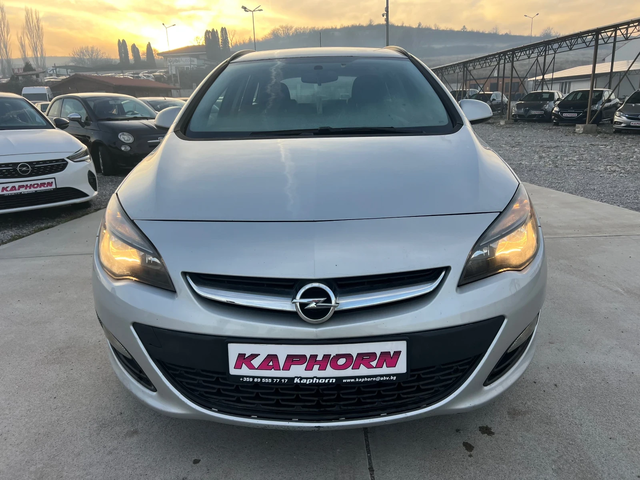 Opel Astra 1.6cdti - автомобили, коли, обяви за нови и употребявани 1