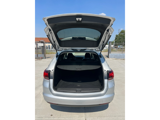 Opel Astra 1.6cdti SPORTSTOURER+ Euro6D - автомобили, коли, обяви за нови и употребявани 5
