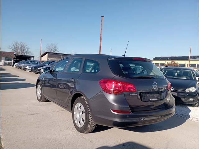 Opel Astra 1.4, 101кс - автомобили, коли, обяви за нови и употребявани 4