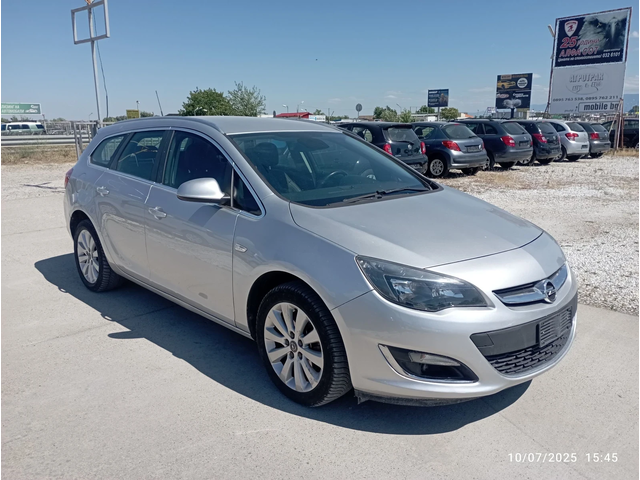 Opel Astra 1.7, Фейс, ЕВРО 5 - автомобили, коли, обяви за нови и употребявани 0