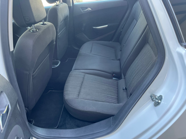 Opel Astra 1.4 газ - автомобили, коли, обяви за нови и употребявани 14