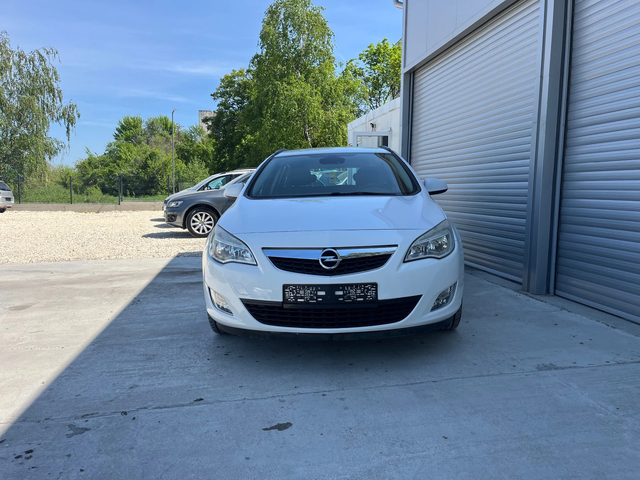 Opel Astra 1.4 газ - автомобили, коли, обяви за нови и употребявани 1