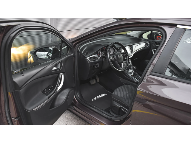 Opel Astra Sports Tourer 1.6 CDTi Bussines Premium Automatic - автомобили, коли, обяви за нови и употребявани 7