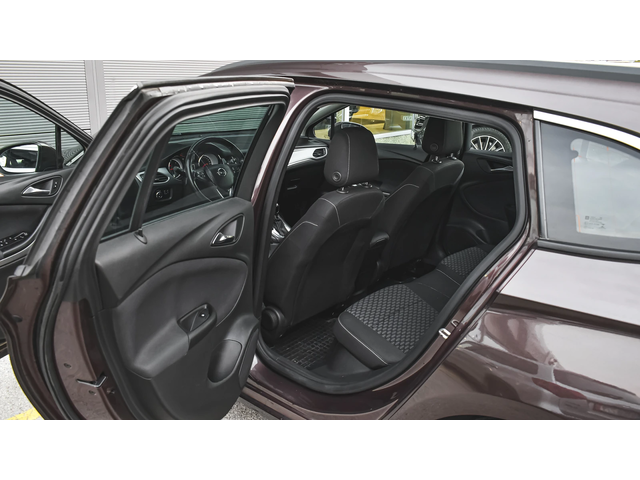 Opel Astra Sports Tourer 1.6 CDTi Bussines Premium Automatic - автомобили, коли, обяви за нови и употребявани 8