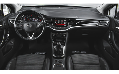 Opel Astra Sports Tourer 1, 6 CDTi Innovation - автомобили, коли, обяви за нови и употребявани 11