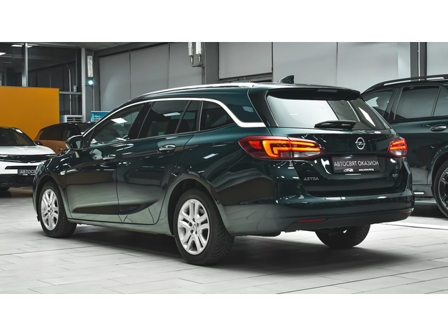 Opel Astra Sports Tourer 1, 6 CDTi Innovation - автомобили, коли, обяви за нови и употребявани 6