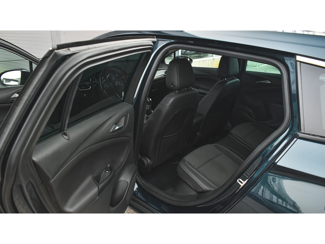 Opel Astra Sports Tourer 1, 6 CDTi Innovation - автомобили, коли, обяви за нови и употребявани 8
