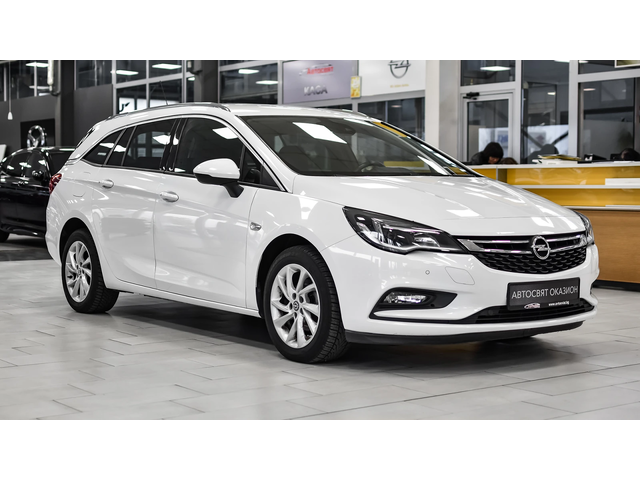 Opel Astra Sports Tourer 1.6 CDTi Innovation - автомобили, коли, обяви за нови и употребявани 4