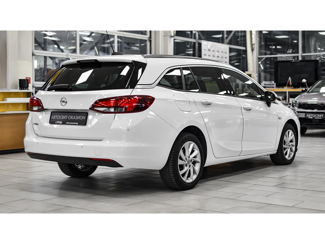 Opel Astra Sports Tourer 1.6 CDTi Innovation - автомобили, коли, обяви за нови и употребявани 5