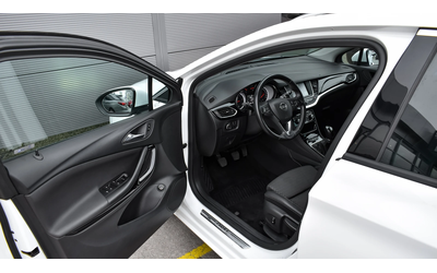 Opel Astra Sports Tourer 1.6 CDTi Innovation - автомобили, коли, обяви за нови и употребявани 7