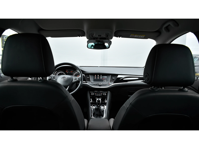 Opel Astra Sports Tourer 1.6 CDTi Innovation - автомобили, коли, обяви за нови и употребявани 9