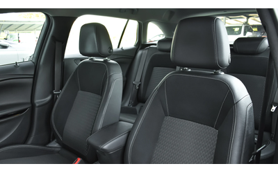 Opel Astra Sports Tourer 1.6d Innovation - автомобили, коли, обяви за нови и употребявани 9