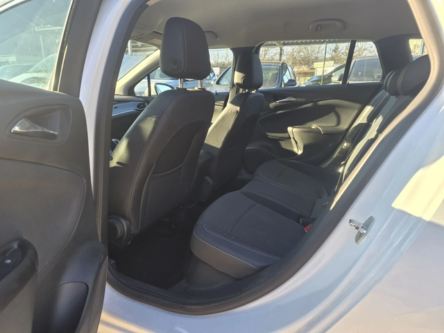 Opel Astra 1.6cdti 110к.с Проблем в мотора - автомобили, коли, обяви за нови и употребявани 10