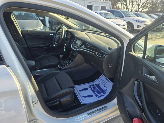 Opel Astra 1.6cdti 110к.с Проблем в мотора - автомобили, коли, обяви за нови и употребявани 12