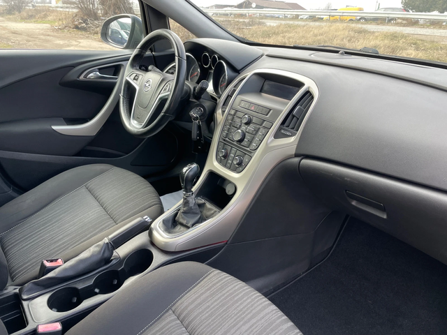 Opel Astra 1.7CDTI-110-ITALIA - автомобили, коли, обяви за нови и употребявани 4