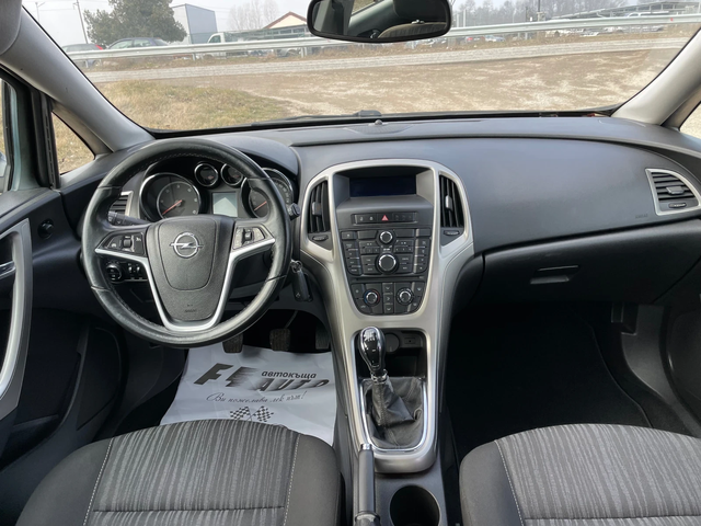 Opel Astra 1.7CDTI-110-ITALIA - автомобили, коли, обяви за нови и употребявани 7