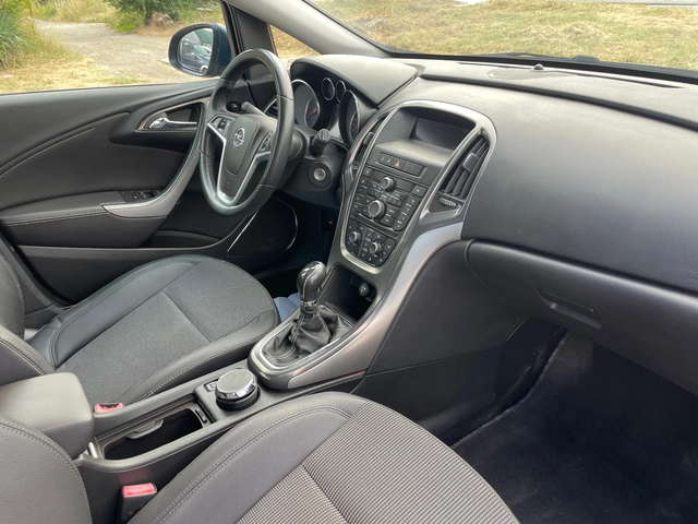 Opel Astra 1.7CDTI-110-ITALIA - автомобили, коли, обяви за нови и употребявани 4