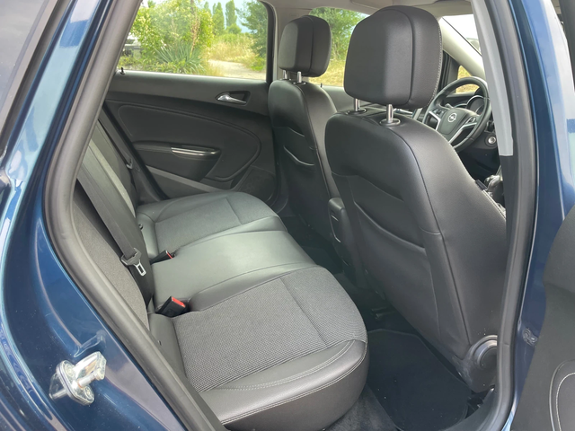 Opel Astra 1.7CDTI-110-ITALIA - автомобили, коли, обяви за нови и употребявани 6