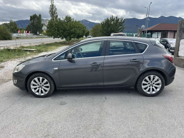 Opel Astra 1.7CDTI 125кс 6 СКОРОСТИ EURO 5A АВТОПИЛОТ ВНОС ИТ - автомобили, коли, обяви за нови и употребявани 5