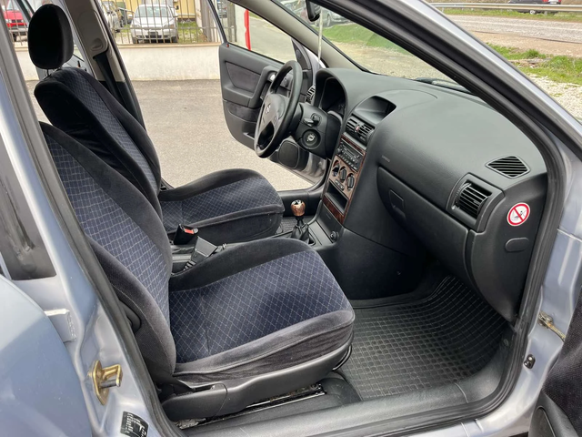 Opel Astra 1.6 84кс СТАРИЯ МОТОР КЛИМАТИК 109 000км - автомобили, коли, обяви за нови и употребявани 10