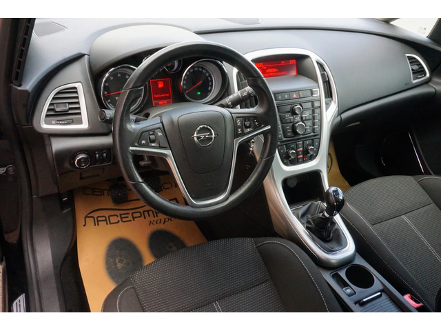 Opel Astra 1.6T COSMO S - автомобили, коли, обяви за нови и употребявани 5