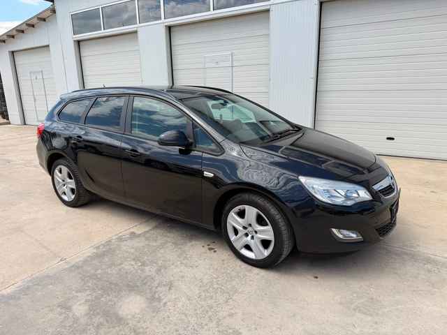 Opel Astra 2.0d 160k.c* UNIKAT* - автомобили, коли, обяви за нови и употребявани 12