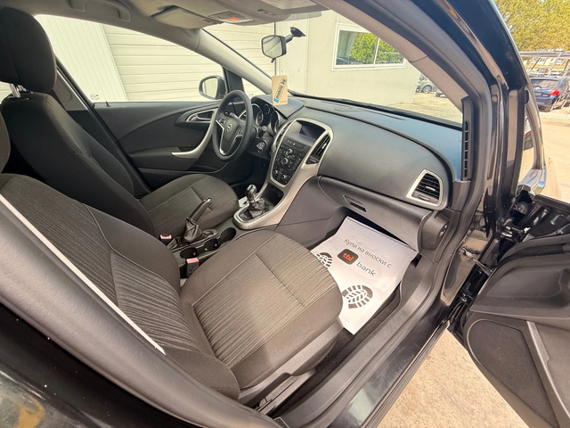 Opel Astra 2.0d 160k.c* UNIKAT* - автомобили, коли, обяви за нови и употребявани 15