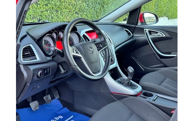 Opel Astra 1.4Turbo* XENON* LED* 160000км! - автомобили, коли, обяви за нови и употребявани 10