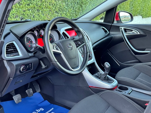 Opel Astra 1.4Turbo* XENON* LED* 160000км! - автомобили, коли, обяви за нови и употребявани 10