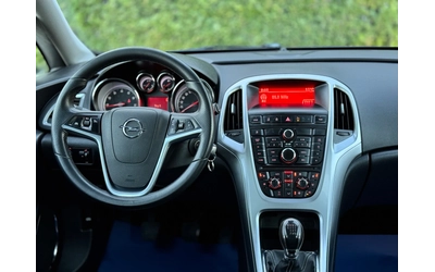 Opel Astra 1.4Turbo* XENON* LED* 160000км! - автомобили, коли, обяви за нови и употребявани 12