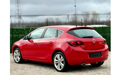 Opel Astra 1.4Turbo* XENON* LED* 160000км! - автомобили, коли, обяви за нови и употребявани 6