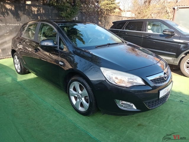 Opel Astra 1.4/100к.с./КЛИМАТРОНИК - автомобили, коли, обяви за нови и употребявани 3